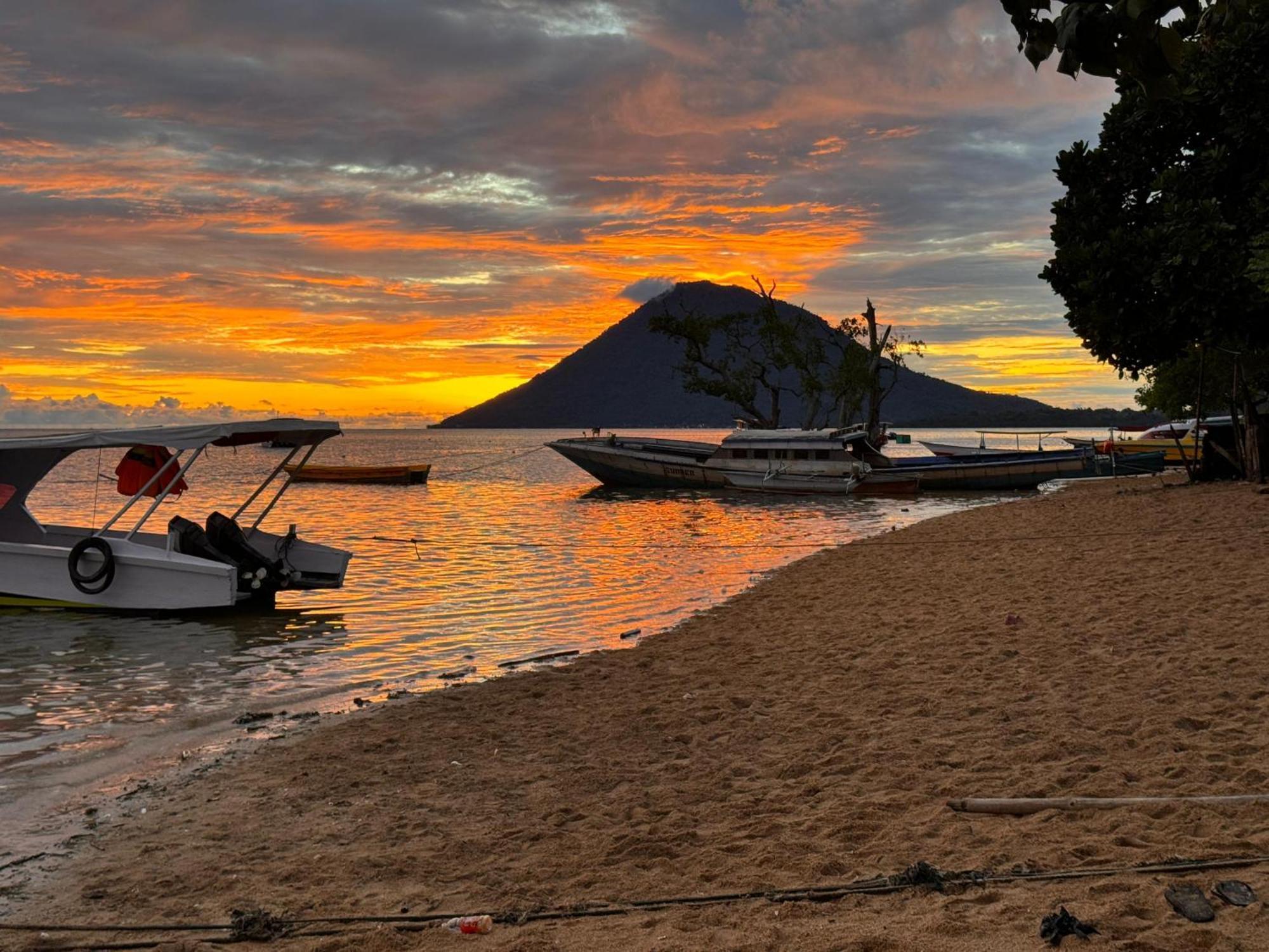 Bunaken Guesthouse Eksteriør bilde